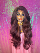 Load image into Gallery viewer, Grab & Glow: Chocolate Mandy