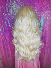 Load image into Gallery viewer, Grab & Glow: Hollywood Blonde Mandy