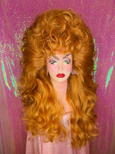 Load image into Gallery viewer, Bonnie