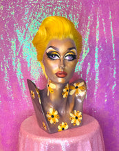 Load image into Gallery viewer, Canary Yellow Leo