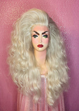 Load image into Gallery viewer, Iceberg Tiff